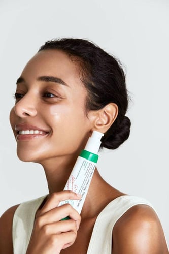 سيروم اكسيس واي المصحح للبقع الداكنة