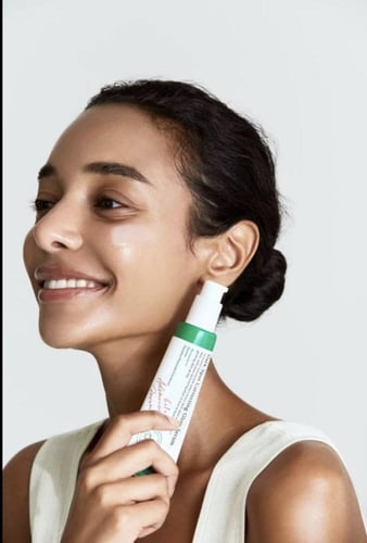 مجموعة اكسيس واي للتخلص من البقع الداكنة