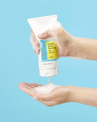 جل غسول صباحي منخفض الحموضة من كوسركس