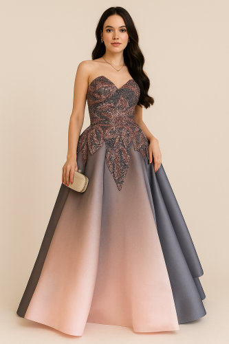 فستان بتدرجات الرمادي والوردي مع تطريز لامع بشكل أ...