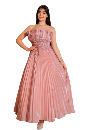 فستان وردي لامع بكسرات أنيقة وتطريز ناعم