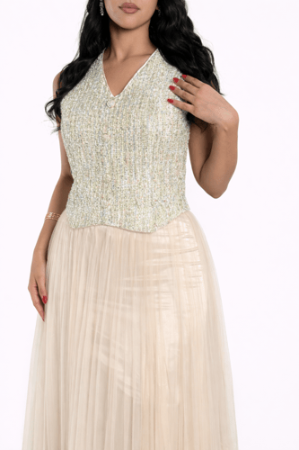 فستان سهرة ناعم بتنورة تول ولون شامبان راقي