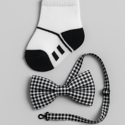 طقم إكسسوار أولادي بنقشة مربعات - جوارب وبابيون من...