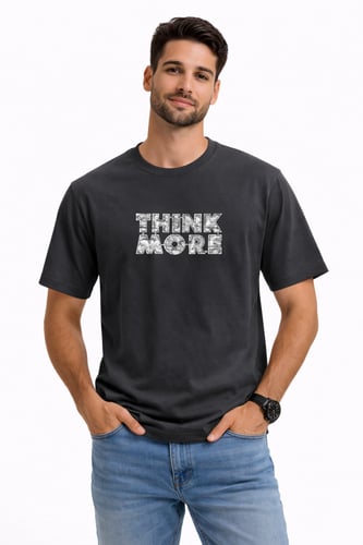 تيشيرت رجالي كاجوال بطبعة “THINK MORE” العصرية