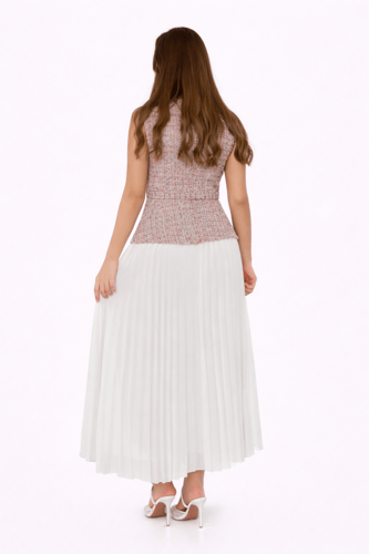 فستان سهرة أنيق بتصميم ناعم وتنورة تول منفوشة