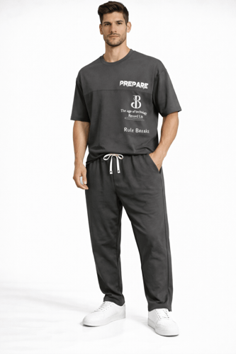 طقم رجالي كاجوال عصري بطبعة مميزة