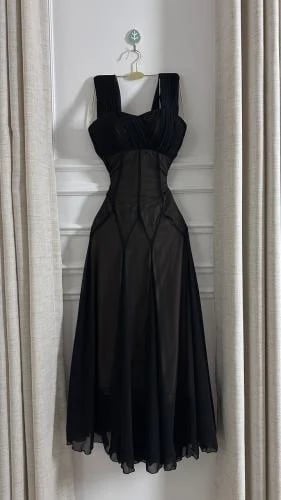 Laila dress
