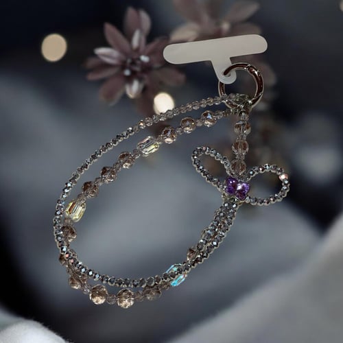 ميدالية حقيبه او مفاتيح مميزه بالكريستال باللون ال...