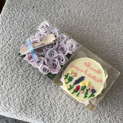 بوكس الكيك بالورد (صغير)