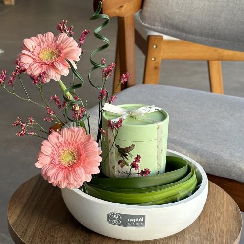 فازة الزهور والتشوكلت