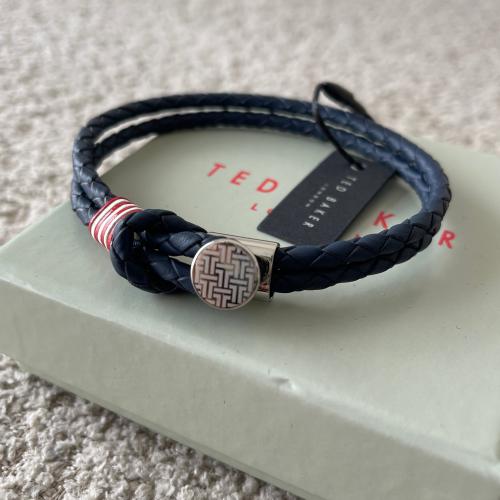 اسورة رجالية تيد بيكر