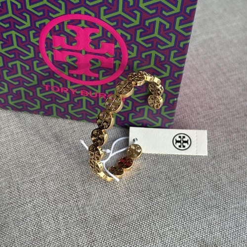 اسورة توري بورش ( سمول )