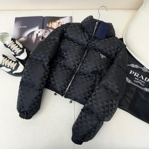 جاكيت برادا