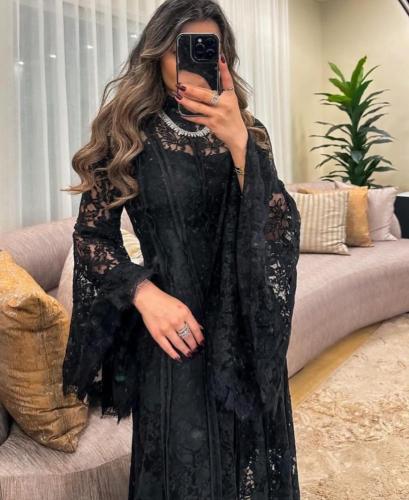 فستان دانتيل