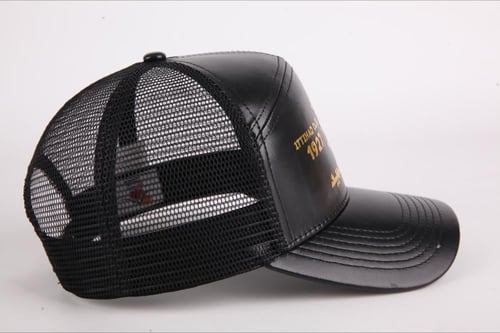 القبعة الاتحادية (جلد)