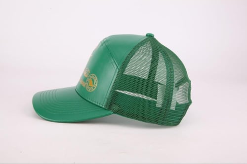 القبعة السعودية (جلد)