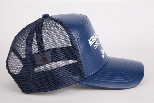 قبعة الهلال (جلد)