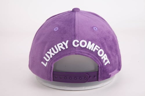 قبعة Shine Bright البنفسجية