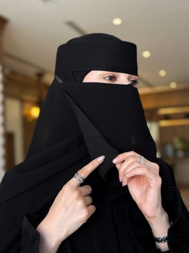 نقاب الخيش المبطن بالقطن