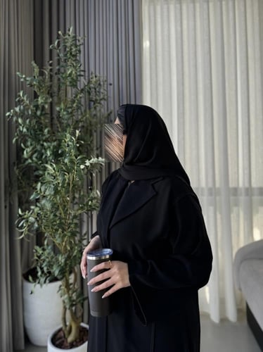 طرحة آسلين أسود وكحلي .