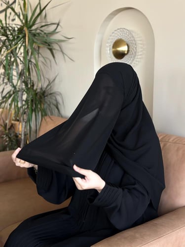 طرحة العمرة .