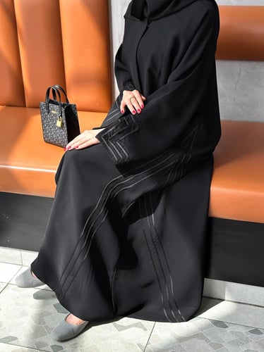 عباية الهنوف .