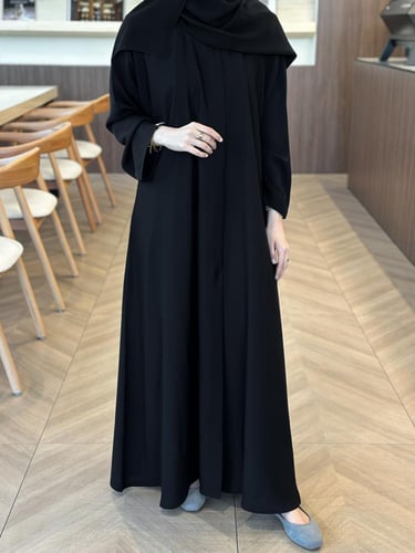 عباية نسمة .