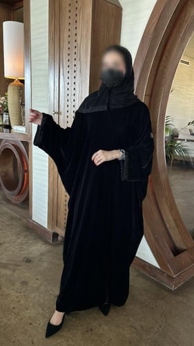 عباية نجمة .