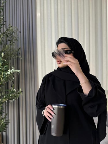 طرحة آسلين أسود وبيج .