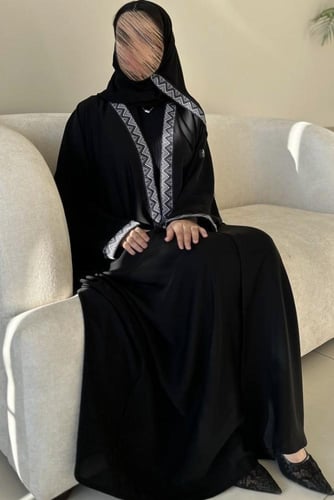 عباية بيلا .