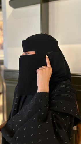 طرحة ربط +طرحة بندانة +نقاب ملكي