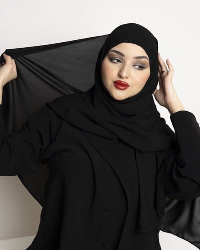 طرحة ربط +طرحة بندانة +نقاب ملكي