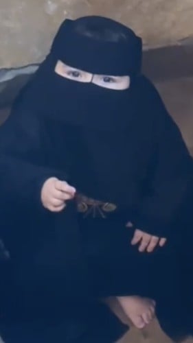 عرض عباية أطفال + برقع.