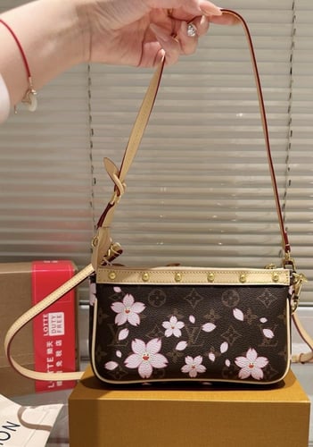 Lv sakura purse