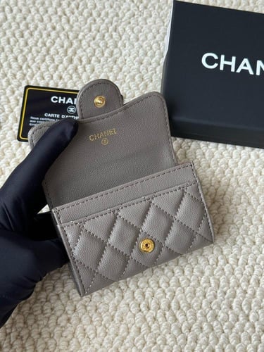 Chanel mini wallet