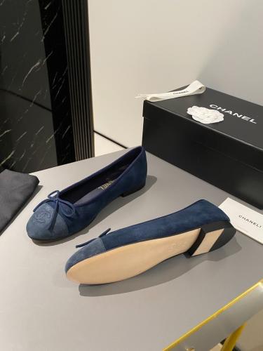 Chanel ballet flat in deep blue