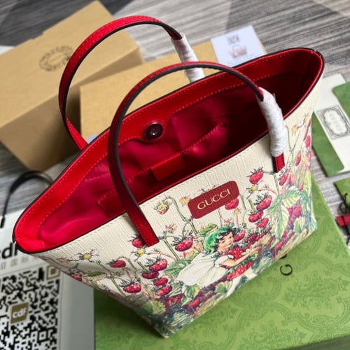 Gucci strawberries bag