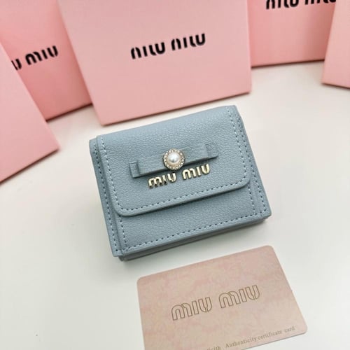 Miumiu lil bow wallet