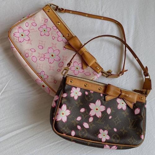 Lv sakura purse