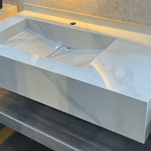 مغسلة بورسلان حوض شلال 60سم ابيض عروق رمادي ورف بو...