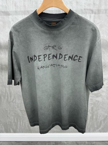 تي شيرت مغسول