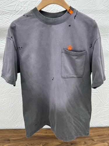 تي شيرت مغسول