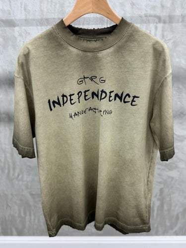 تي شيرت مغسول