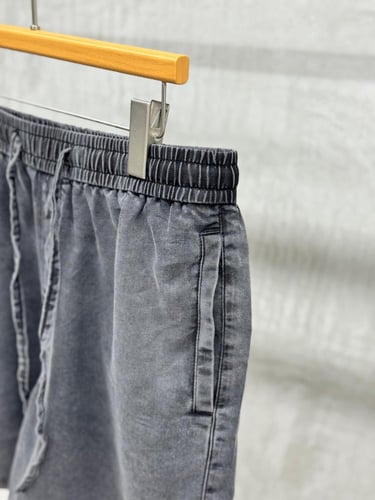 شورت خامة جنز