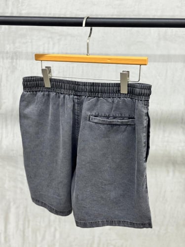 شورت خامة جنز