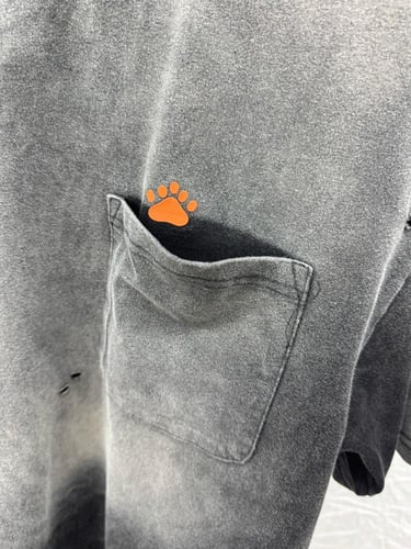 تي شيرت مغسول