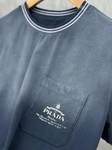 تي شيرت مغسول باهت