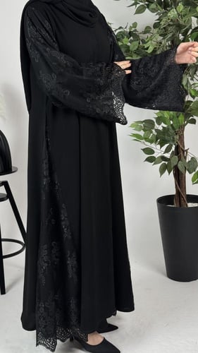 عباية دانتيل