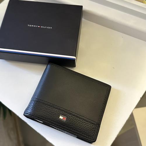 محفظة تومي الاصليه