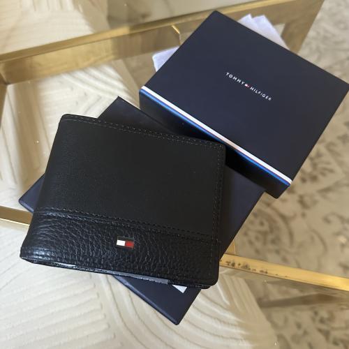 تومي هيلققر